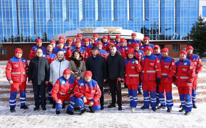 В КОСТАНАЙСКОЙ ОБЛАСТИ ОБНОВЛЕН АВТОПАРК СКОРОЙ ПОМОЩИ: ВРУЧЕНЫ КЛЮЧИ ОТ 50 НОВЫХ РЕАНИМОБИЛЕЙ (5)
