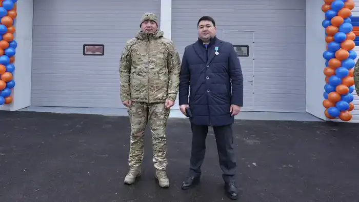 Глава МЧС Казахстана открыл пожарное депо в селе Красный Яр (9)