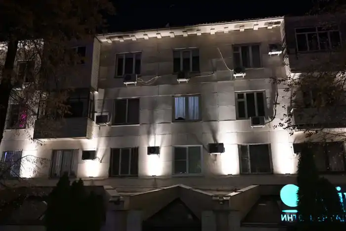 Дархан Сатыбалды осмотрел объекты вечерней подсветки (4)