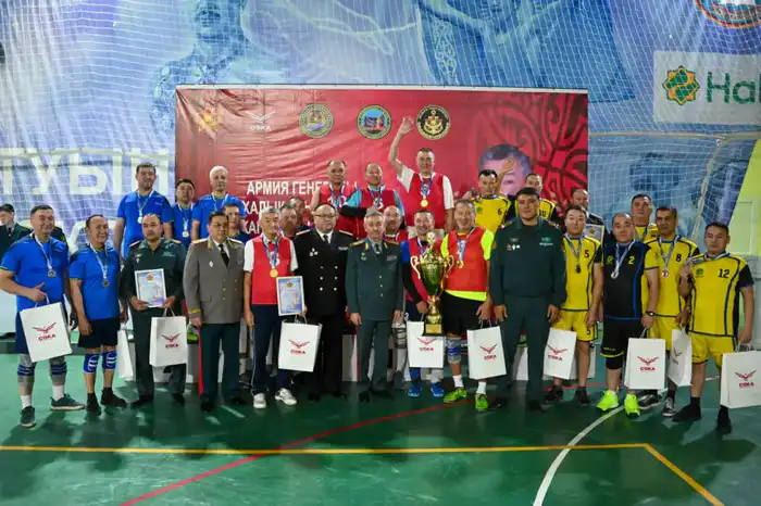 В Астане подвели итоги турнира по волейболу в честь 80-летия Халық қаһарманы Мухтара Алтынбаева (8)