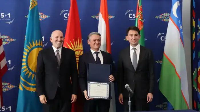 Казахстан и США подписали соглашения на сумму 17 млрд долларов (3)