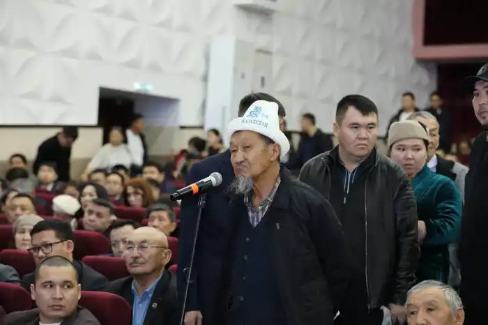 Нурдаулет Килыбай выслушал проблемы жителей города Жанаозен (3)