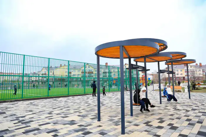 В Актобе сквер, построенный частным предпринимателем, передан в пользование жителям (7)