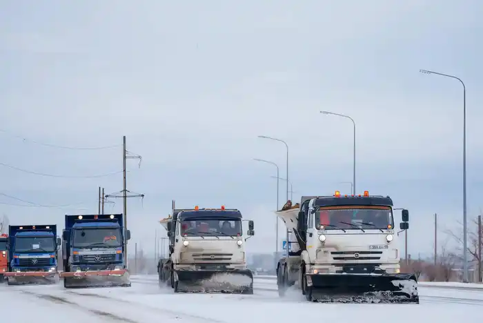 Обсуждена готовность дорог региона к зимнему периоду (7)