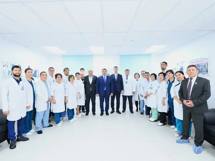 Глава региона осмотрел новую пристройку к центральной больнице (6)