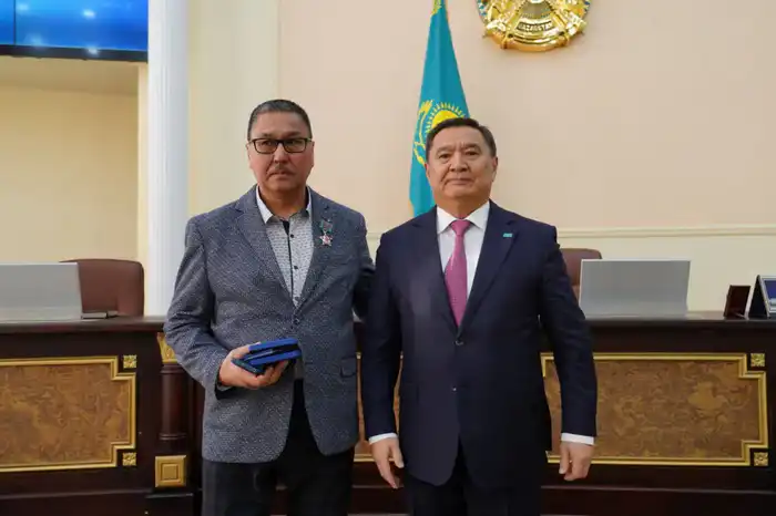 Государственные награды получили лучшие представители рабочих профессий (4)