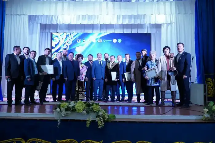 Поэзия, история и преемственность: в Бухар-Жырауском районе прошёл республиканский айтыс (6)