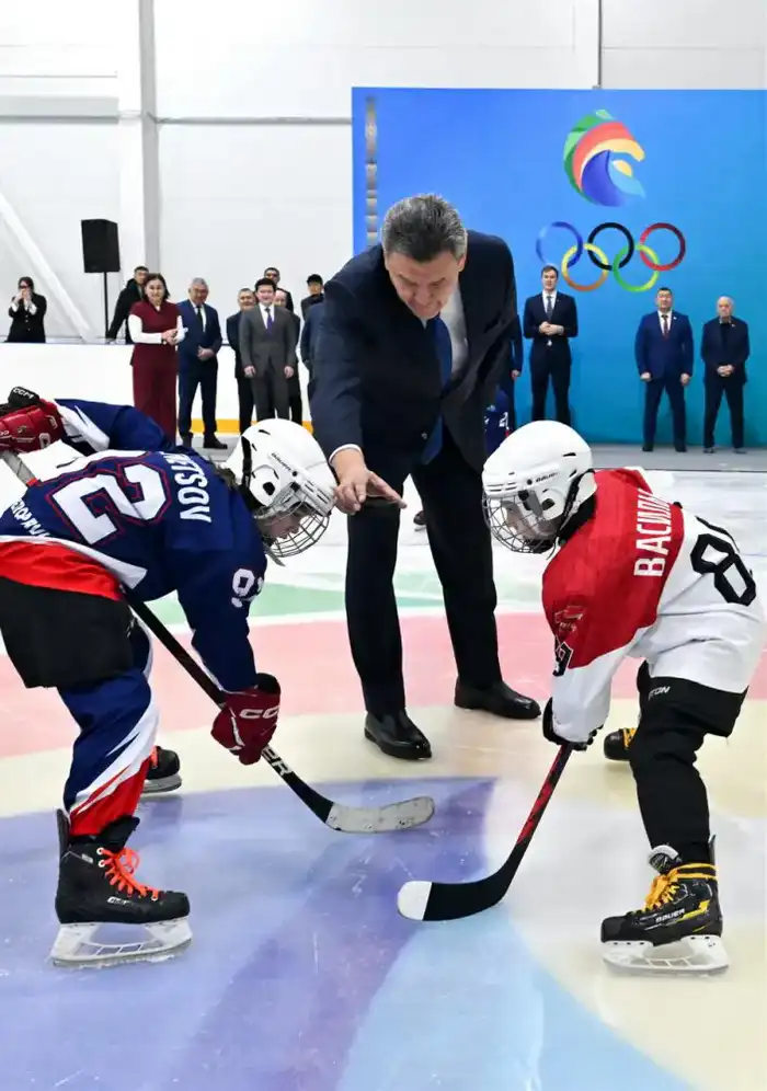 Новая ледовая арена открылась в микрорайоне Жас Өркен (10)