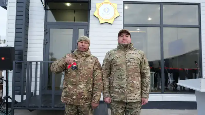 Глава МЧС открыл новую модульную спасательную станцию на берегу озера Имантау (8)