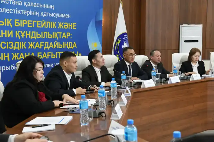 День Независимости: укрепление духовных ценностей и межконфессионального взаимодействия обсудили в Астане (3)