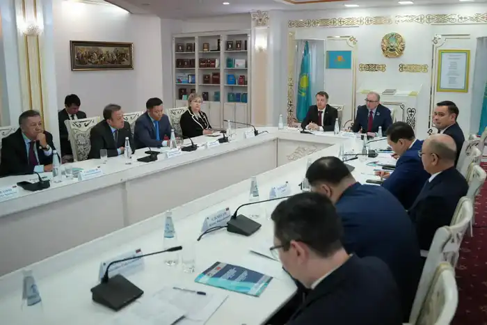 Министр юстиции Ерлан Сарсембаев принял участие в круглом столе «Антикоррупционная устойчивость и конституционные права человека: формула “Закон и Порядок”» (5)