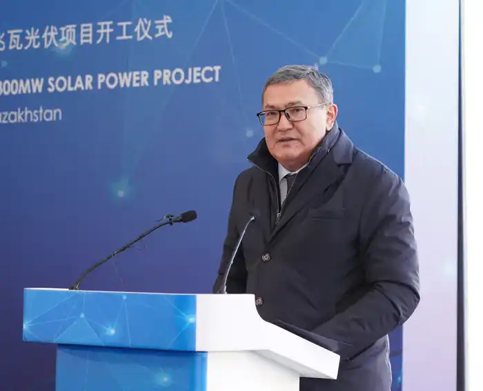 В ТУРКЕСТАНСКОЙ ОБЛАСТИ НАЧАЛОСЬ СТРОИТЕЛЬСТВО СОЛНЕЧНОЙ ЭЛЕКТРОСТАНЦИИ МОЩНОСТЬЮ 300 МВТ (5)