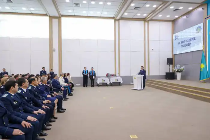 Начало профессионального пути: в Академии правоохранительных органов прошёл торжественный выпуск (4)