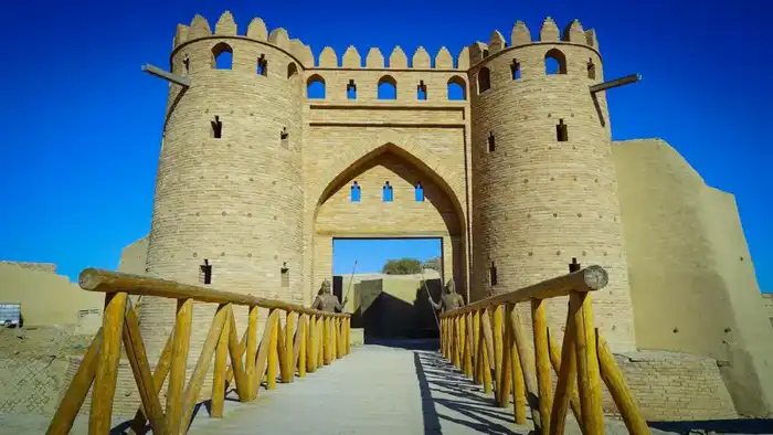 ТУРКЕСТАН: РАССМОТРЕЛИ ВОПРОС УЛУЧШЕНИЯ ИНФРАСТРУКТУРЫ ИСТОРИКО-КУЛЬТУРНЫХ ОБЪЕКТОВ (2)