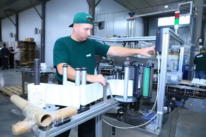 От проволоки до бытовой химии: обрабатывающая промышленность Карагандинской области выросла на 6,2% за 10 месяцев (10)