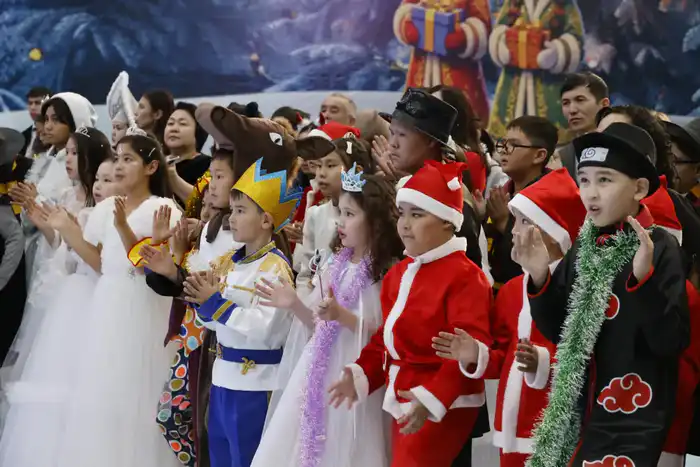 Полный чудес Новый год: в Жетісу на Президентской елке детей порадовал искусственный интеллект (10)