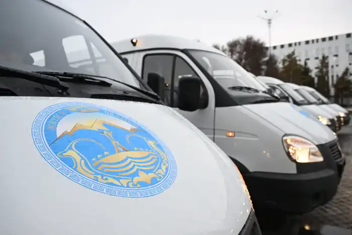 Учреждения культуры Жетісу получили ключи от автомобилей (4)