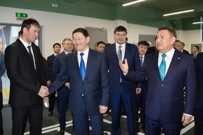 В г.Кокшетау Генеральный Прокурор открыл здание спортивного комплекса «Көкше Арена» (4)