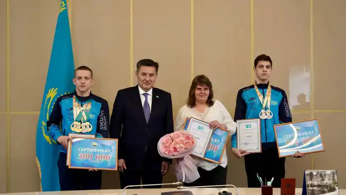 В ВКО чествовали победителей V Азиатских юношеских паралимпийских игр (7)