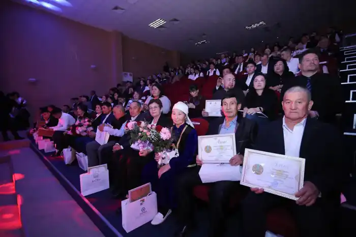 В Мангистау подвели итоги Года рабочих профессий (7)