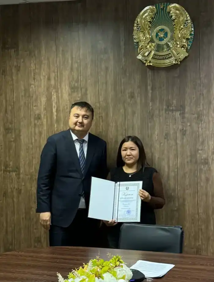 В Комитете наградили сотрудников, принимавших активное участие в реализации проекта «Узынагаш – Отар» (2)