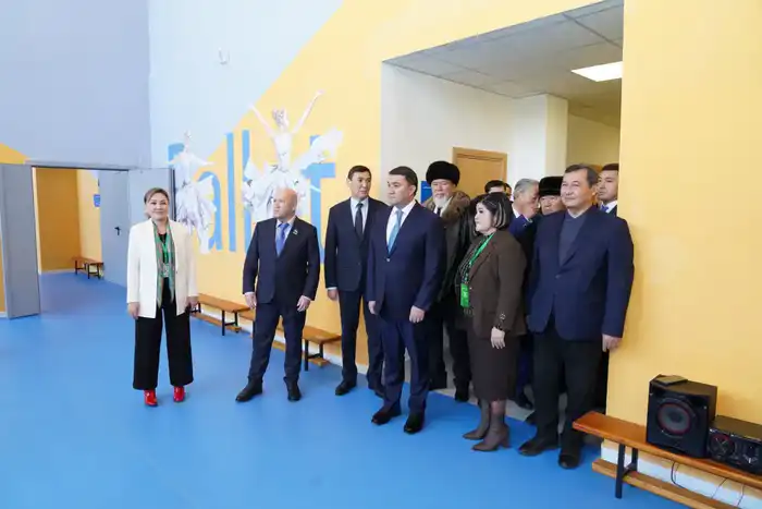 «ШКОЛЫ БУДУЩЕГО»: В МАКТААРАЛЬСКОМ РАЙОНЕ ОТКРЫЛАСЬ СОВРЕМЕННАЯ ШКОЛА НА 1500 МЕСТ (4)