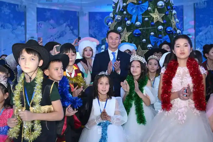 В Алматы состоялась Президентская новогодняя елка (5)