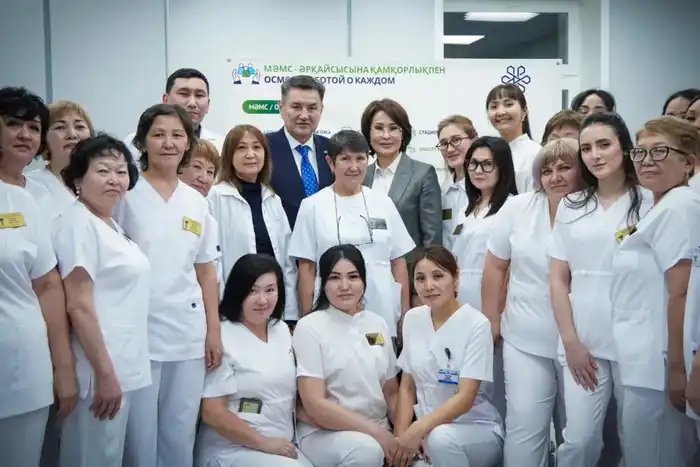 Министр здравоохранения и аким ВКО посетили ряд медицинских объектов (7)