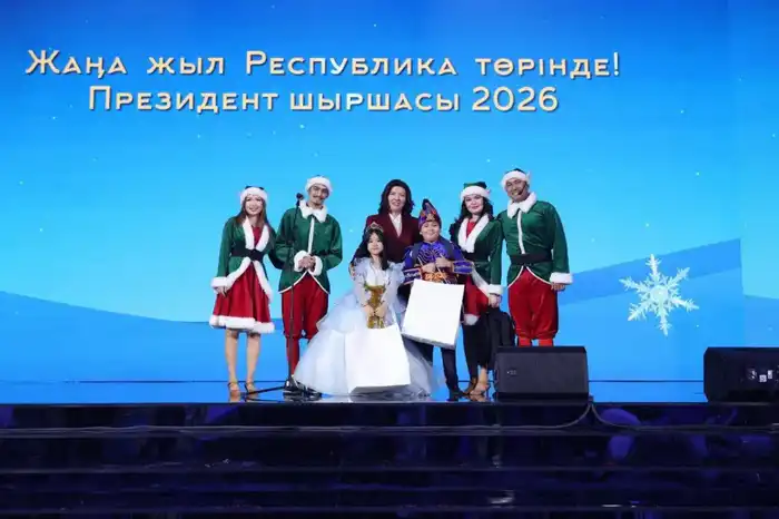 В Астане состоялась Президентская новогодняя ёлка с участием ста детей из всех регионов страны (2)