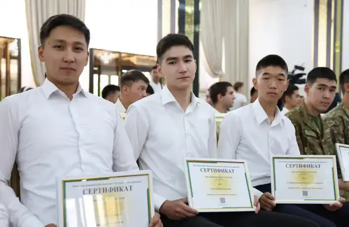 Военнослужащие призыва «Осень-2024» получили более тысячи образовательных грантов (7)