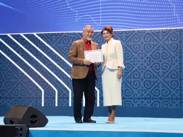 В Астане подведены итоги Года рабочих профессий (6)