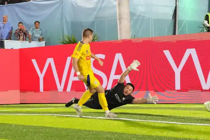 Уроженец Шахтинска стал лучшим вратарём на чемпионате мира по мини-футболу (6)