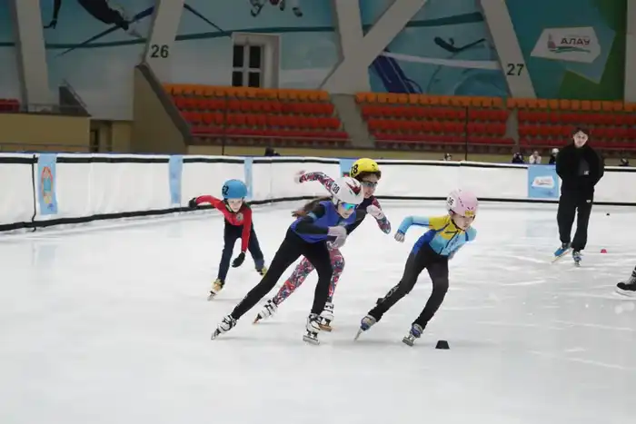 В столице определились лучшие участники «Astana Open» по шорт-треку (10)