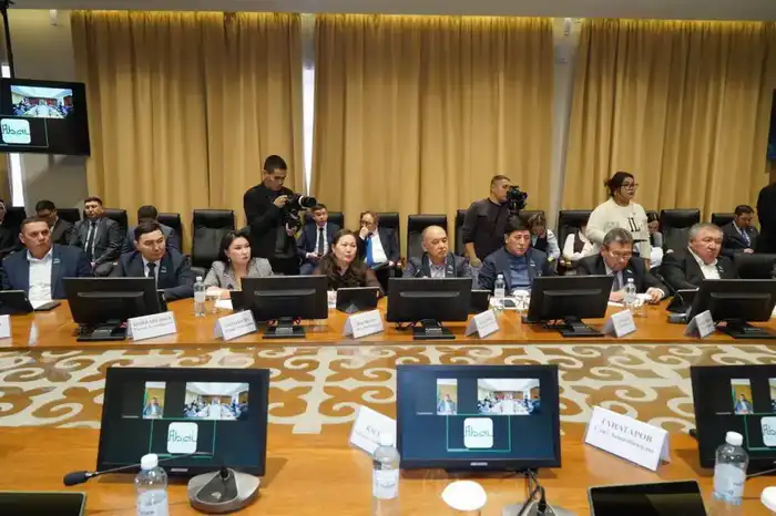 Состоялась XXXII сессия маслихата области Абай (5)