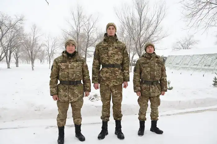 2 метра 10 сантиметров: самый высокий солдат Казахстана доказал, что рост — не преграда службе (5)