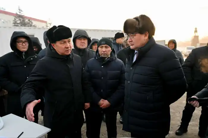 Здание железнодорожного вокзала в Семее модернизируется (8)