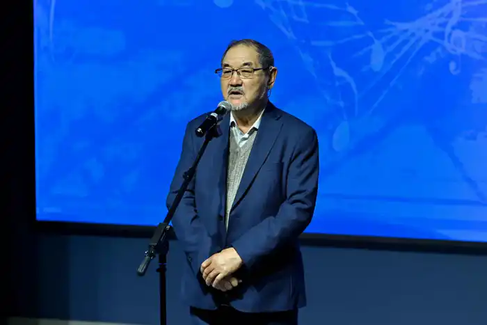 В Семее прошел вечер памяти поэта Несіпбека Айтұлы «Сәуле ғұмыр», посвященный его 75-летию (10)