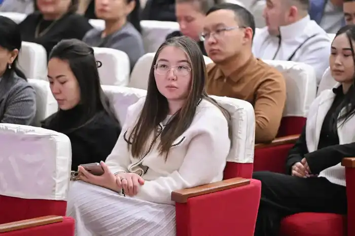 Серик Жарасбаев провёл встречу с населением Павлодарской области (4)