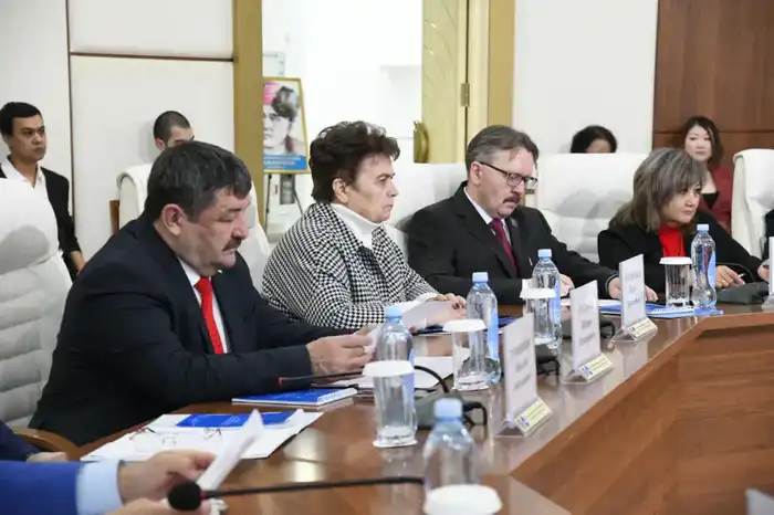 В Астане подвели итоги года 30-летия столичной Ассамблеи народа Казахстана (9)