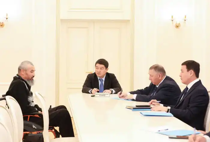 Нурдаулет Килыбай провёл личный приём жителей Актау (8)