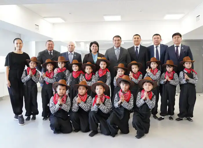 В ТУРКЕСТАНСКОЙ ОБЛАСТИ В РАМКАХ ПРОЕКТА «ШКОЛЫ БУДУЩЕГО» ВВОДИТСЯ 29 ШКОЛ (7)