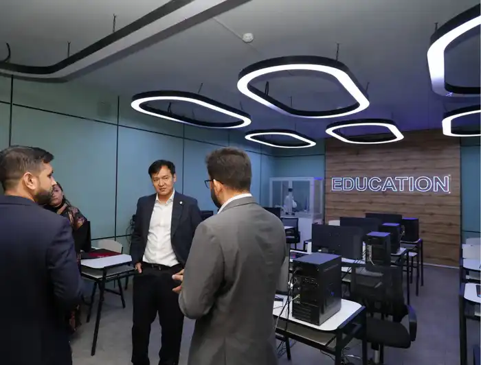 Генеральный директор Yandex Qazaqstan обсудил технологические тренды со студентами (10)