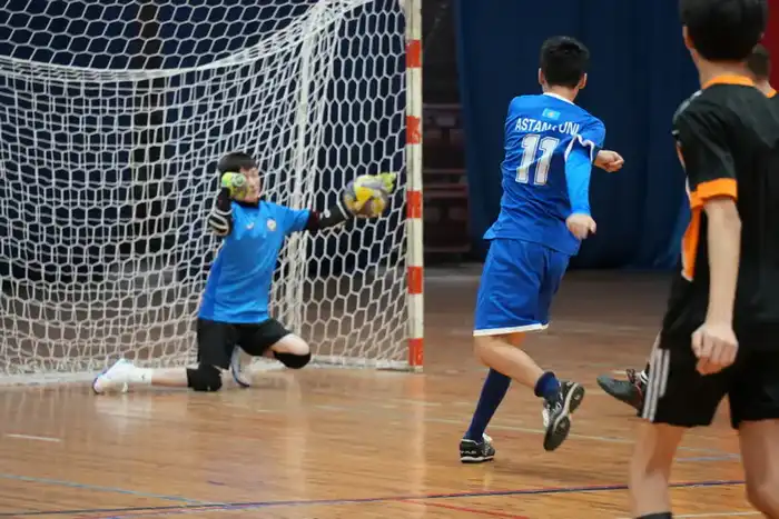 Инклюзивный футбольный матч прошёл в Караганде (10)