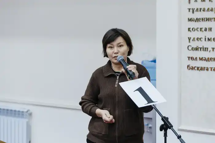 Состоялась отчётная встреча акима Атырауской области с жителями города Атырау (5)