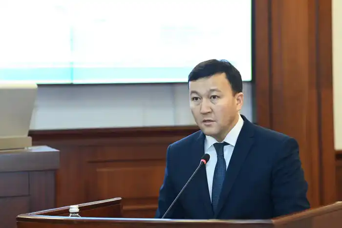 На встрече с фермерами Кызылординской области Канат Бозумбаев обсудил риски вегетационного периода следующего года (5)