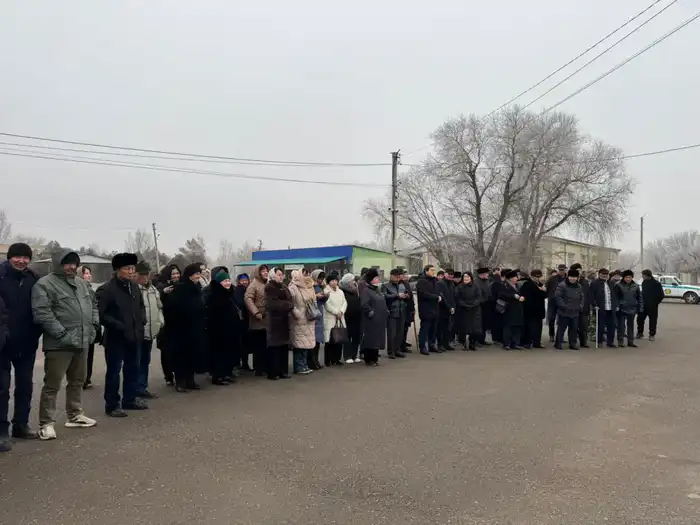 В отдалённом селе Таскарасу Уйгурского района запущен газопровод (2)