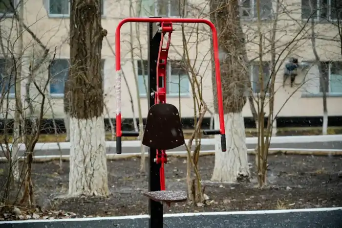 В Астане открылась спортивная воркаут-зона для молодежи (7)