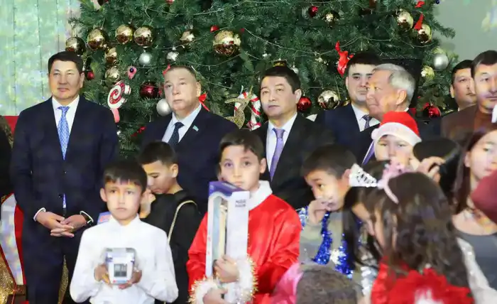 В Мангистау прошла Президентская ёлка (4)