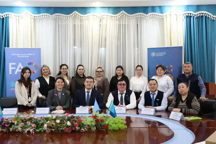 ФАО передала Казахстану оборудование для мониторинга и борьбы с саранчой (5)