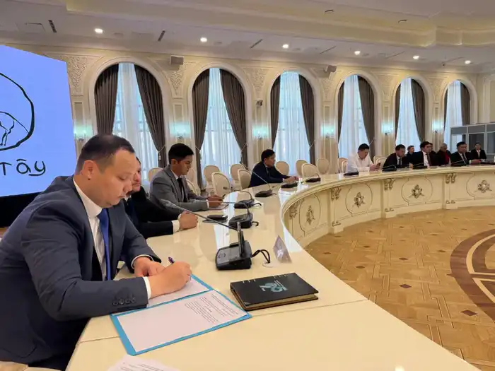 В Актау состоялась встреча по разъяснению норм жилищного законодательства (4)